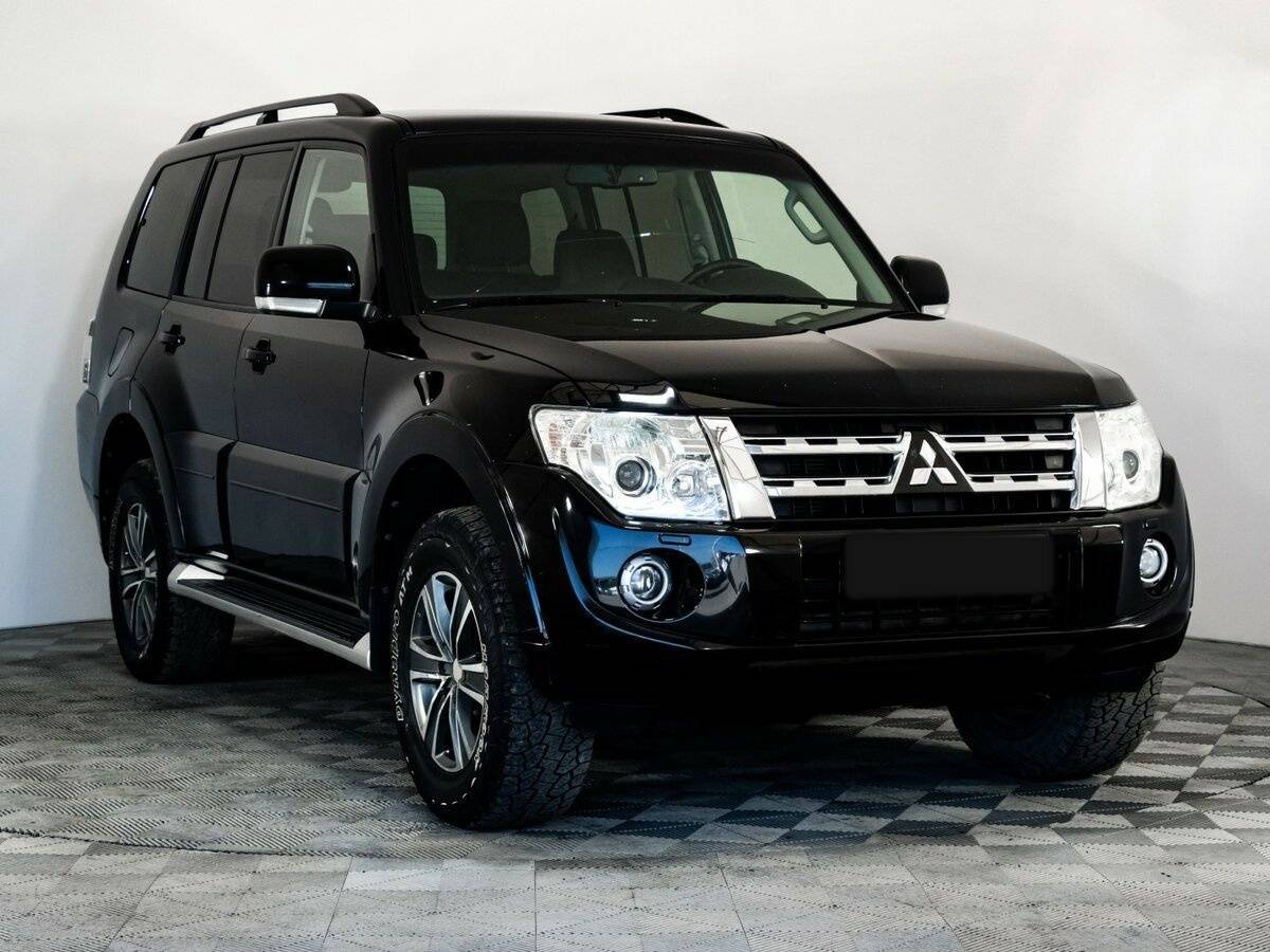 Mitsubishi Pajero б/у, 2012, Автоматическая. Фото: #2