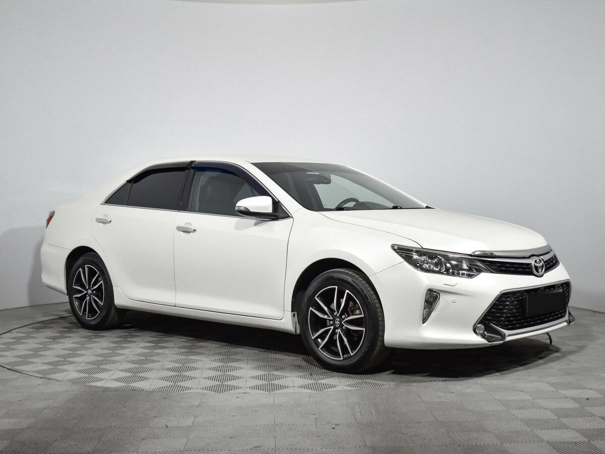 Toyota Camry б/у, 2018, Автоматическая. Фото: #2