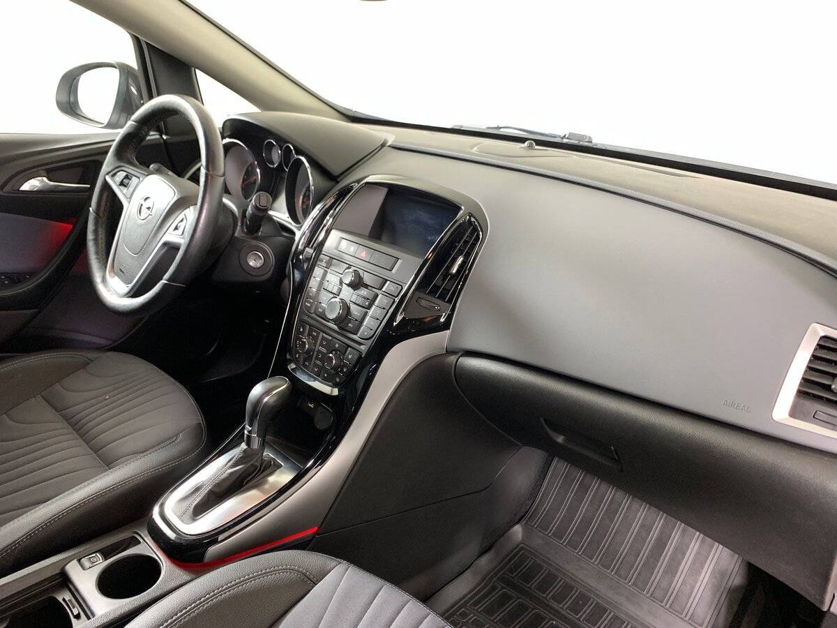 Opel Astra б/у, 2014, Автоматическая. Фото: #12