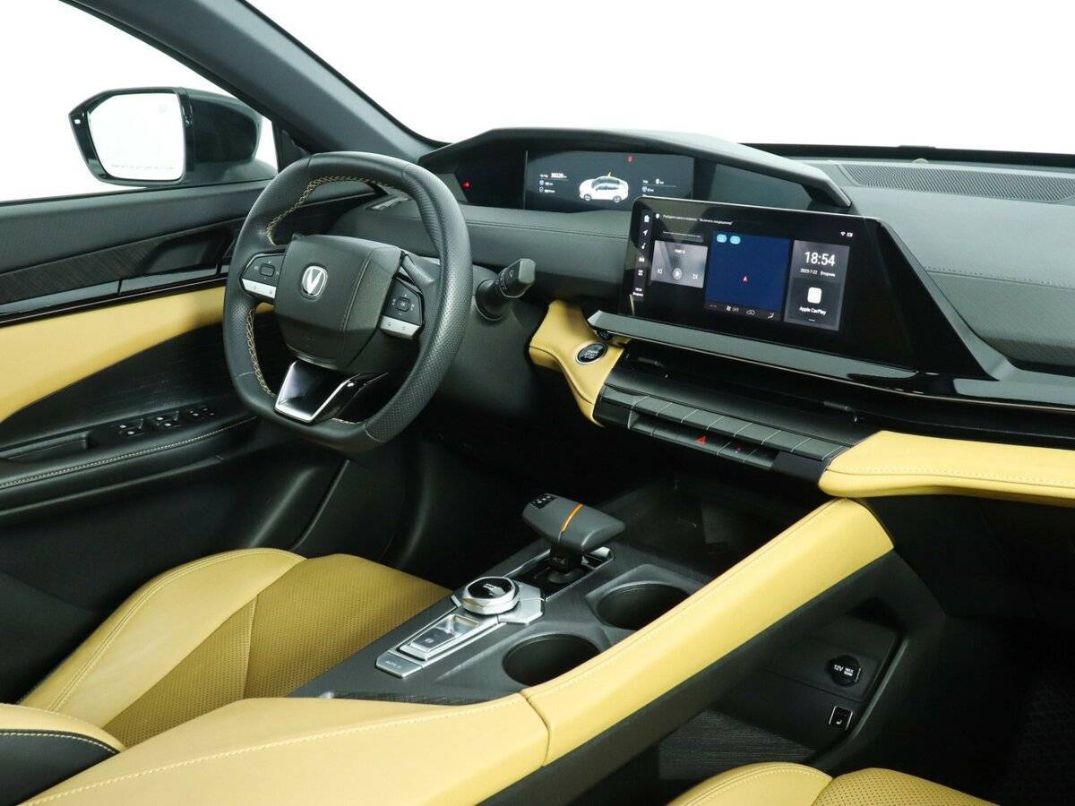 Changan UNI-V б/у, 2022, Роботизированная. Фото: #20