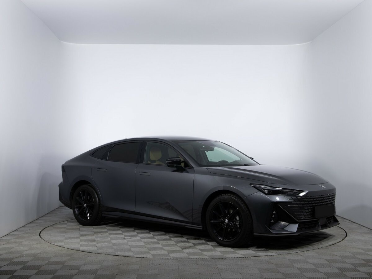 Changan UNI-V б/у, 2023, Роботизированная. Фото: #2