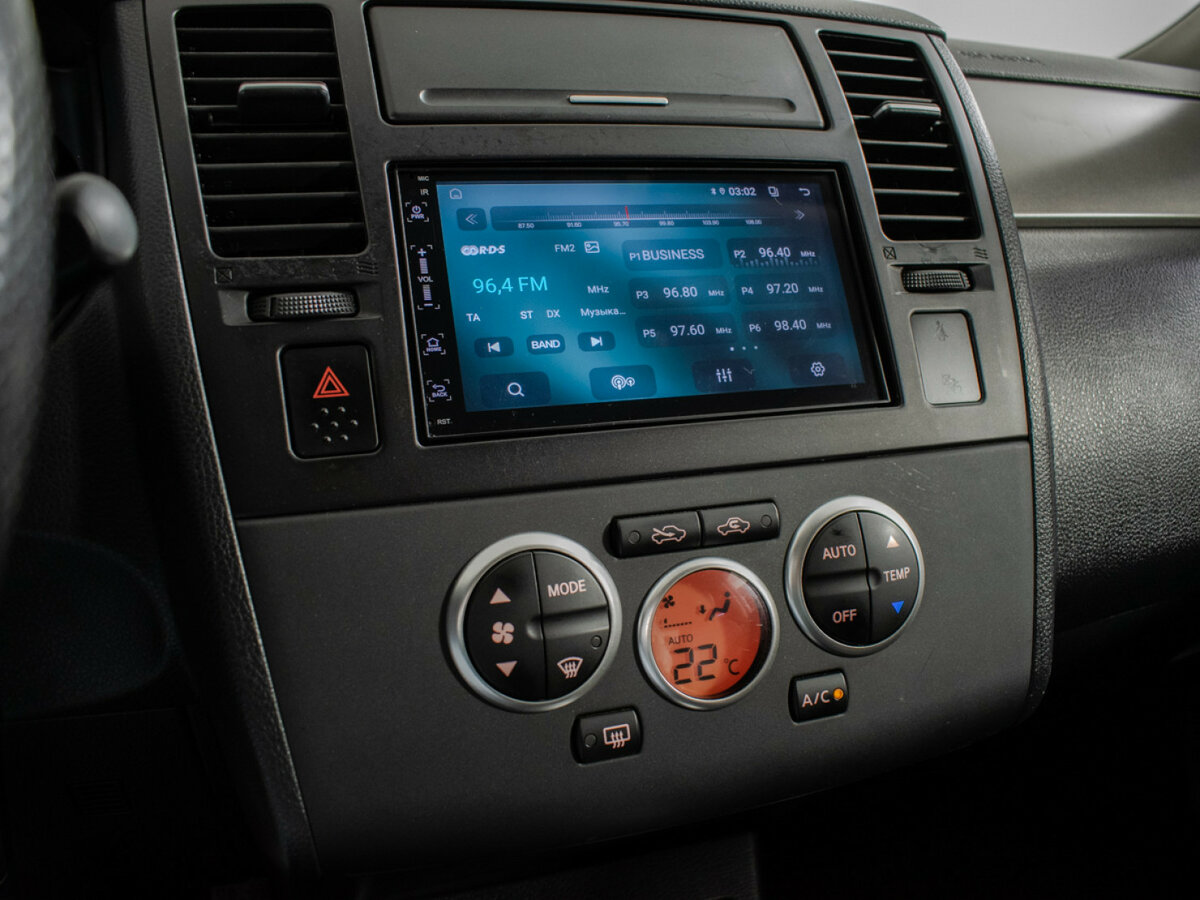 Nissan Tiida б/у, 2013, Автоматическая. Фото: #12