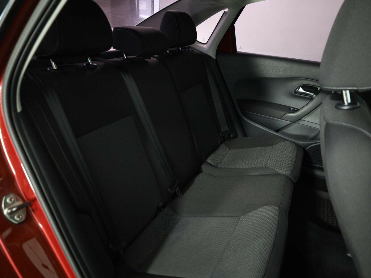 Volkswagen Polo б/у, 2015, Автоматическая. Фото: #19