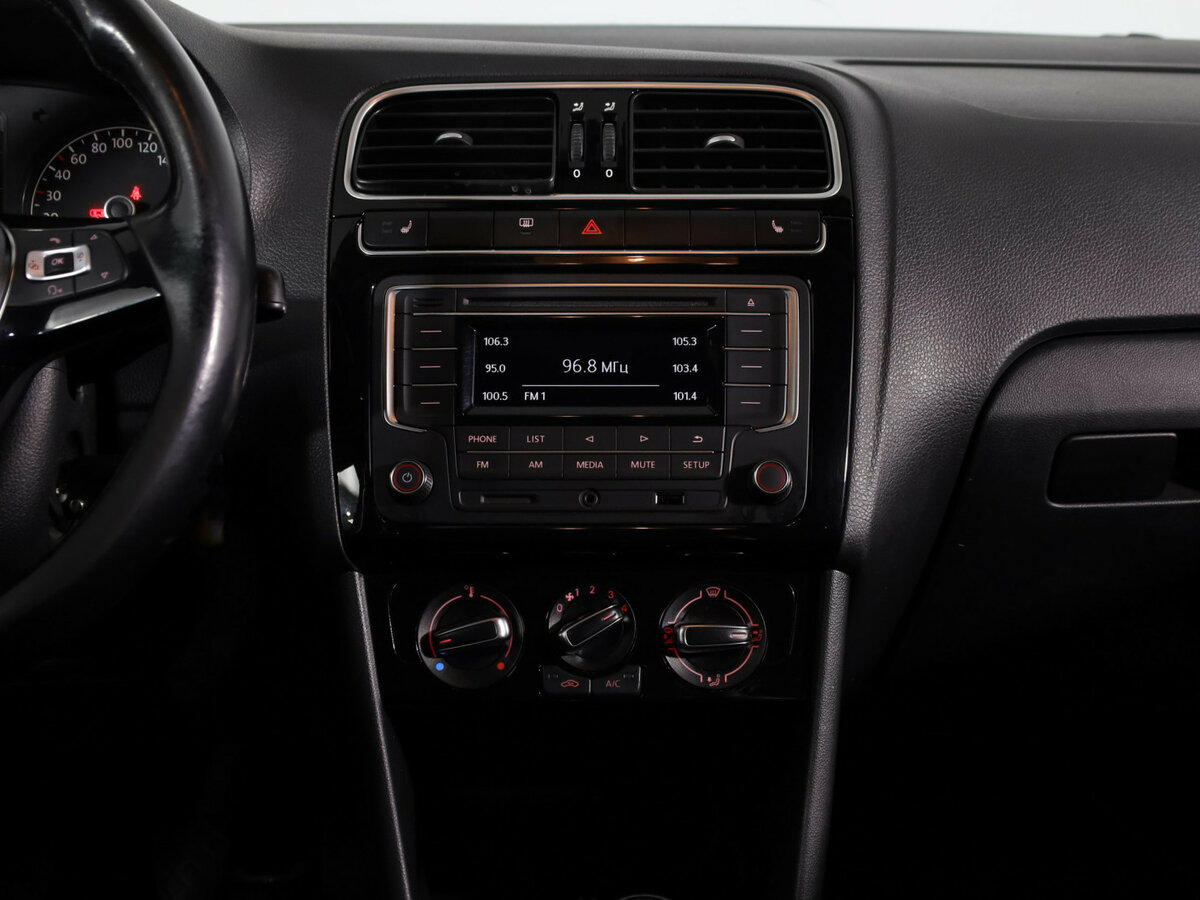 Volkswagen Polo б/у, 2017, Механическая. Фото: #8