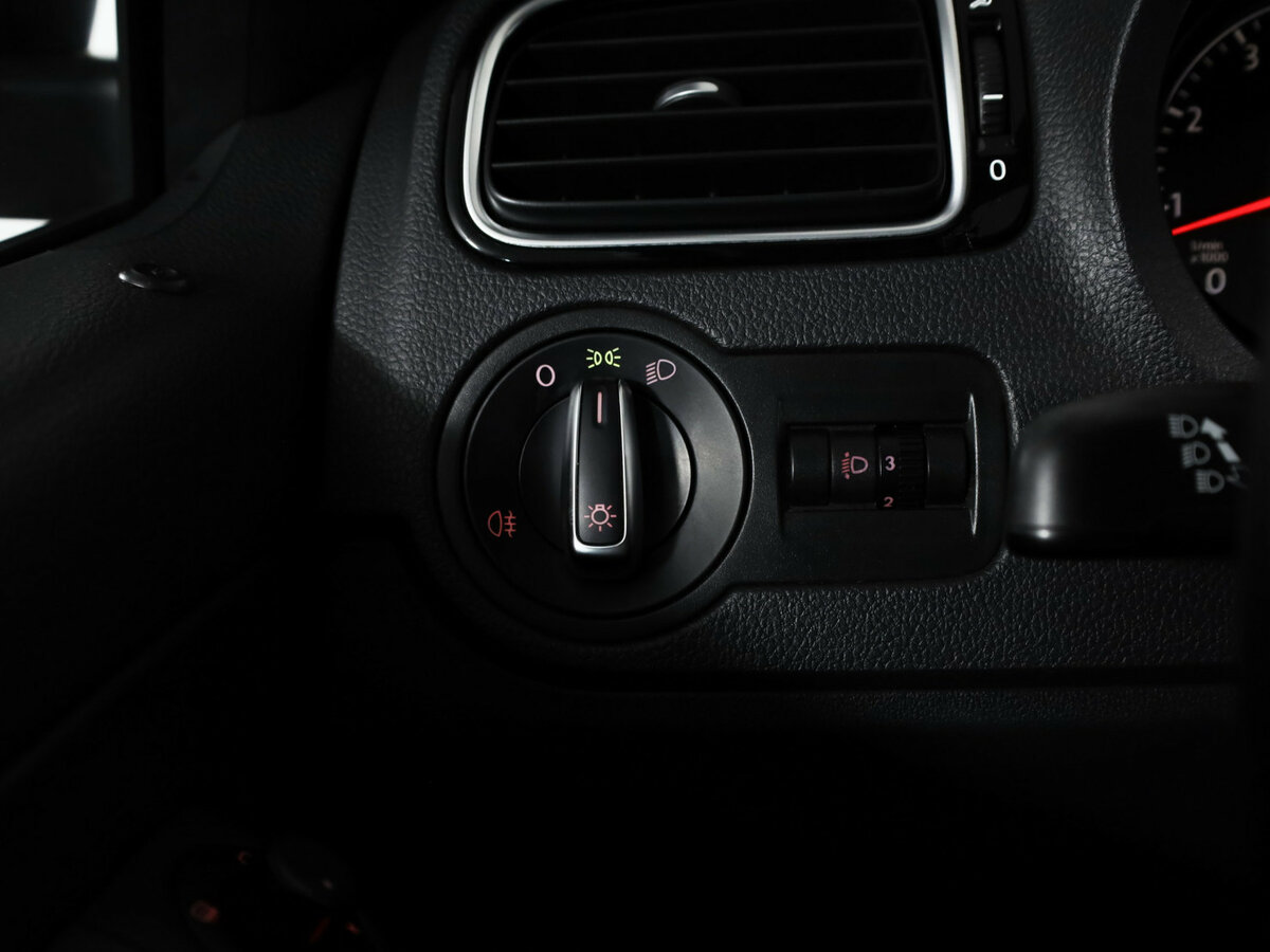 Volkswagen Polo б/у, 2017, Механическая. Фото: #16