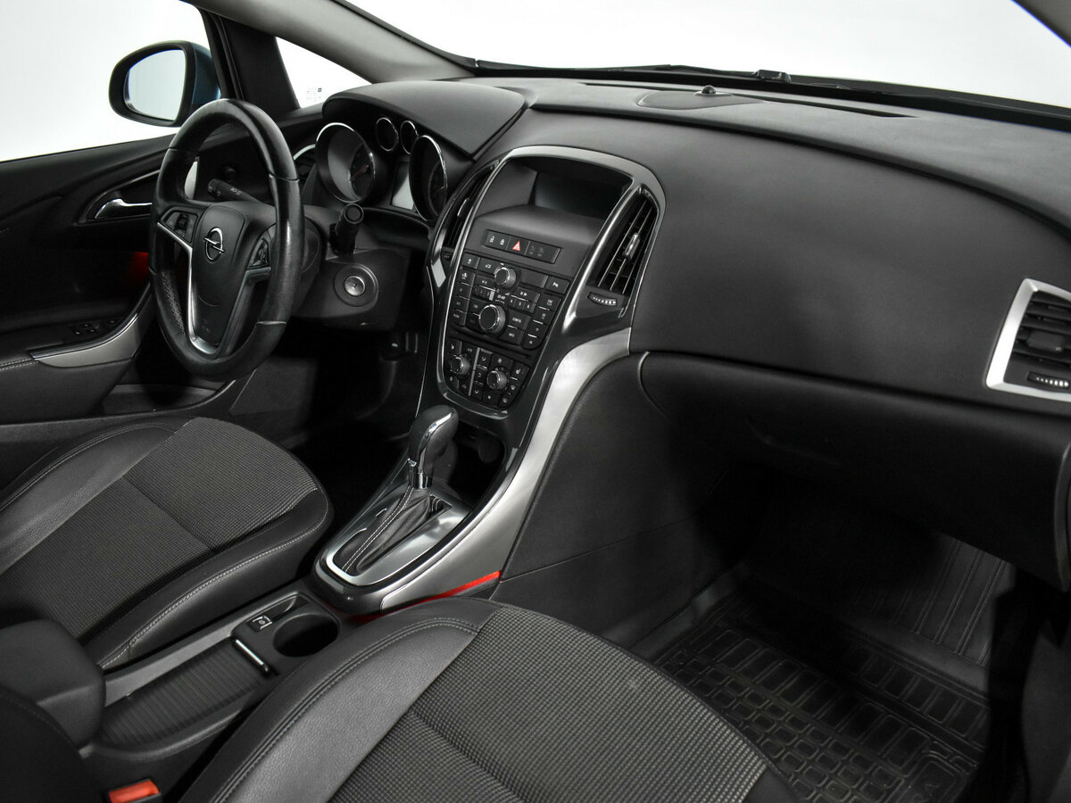 Опель Астра б/у, 2013, Автоматическая. Фото: #11