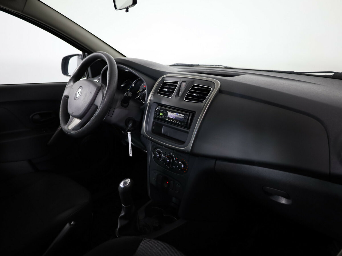 Renault Logan б/у, 2015, Механическая. Фото: #10
