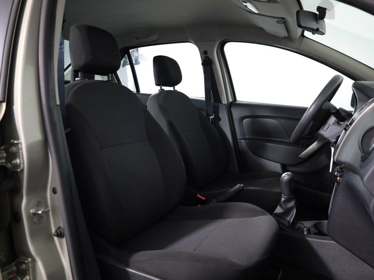 Renault Logan б/у, 2015, Механическая. Фото: #11