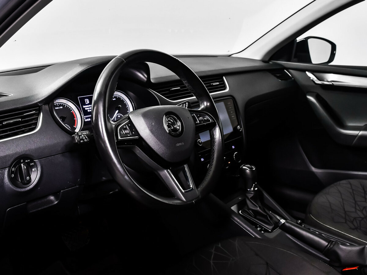 Шкода Октавия б/у, 2020, Роботизированная. Фото: #10