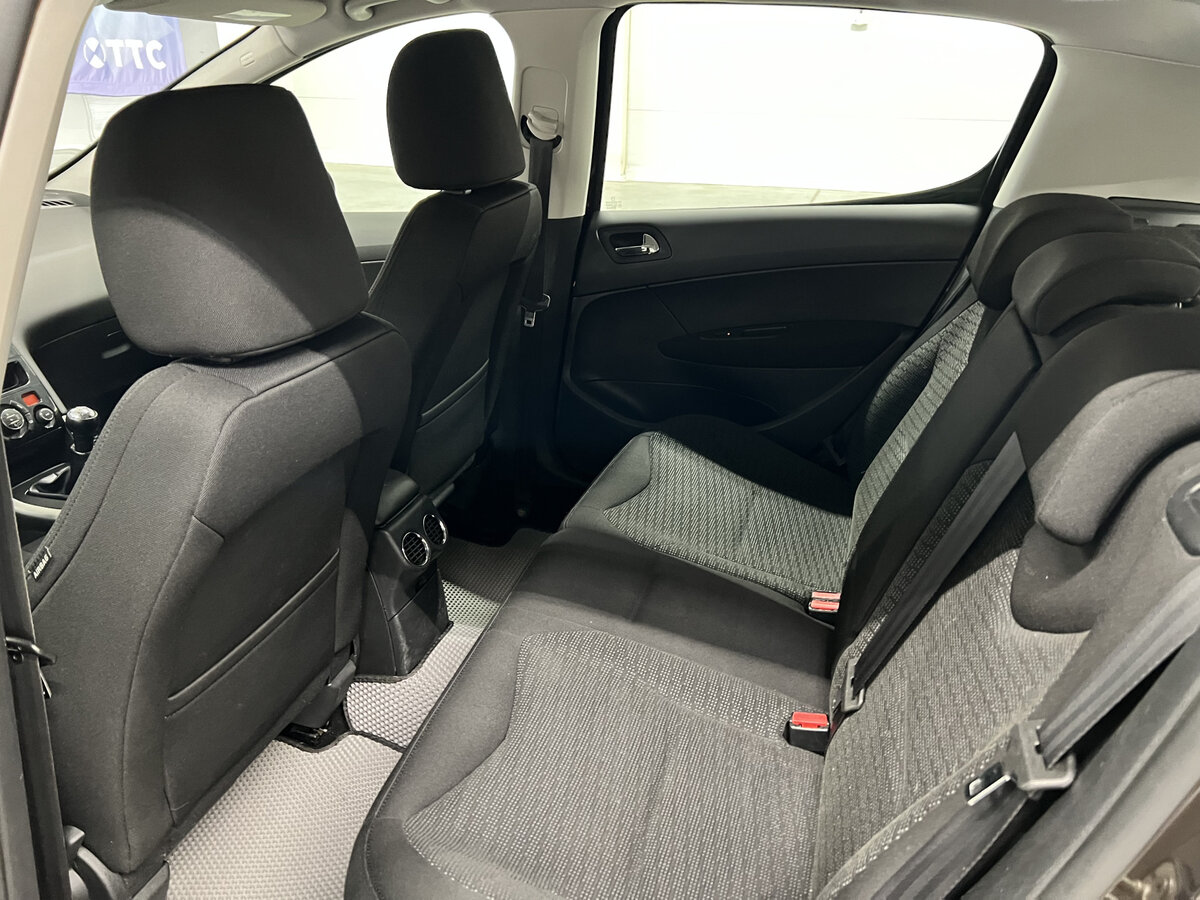 Peugeot 308 б/у, 2012, Механическая. Фото: #11