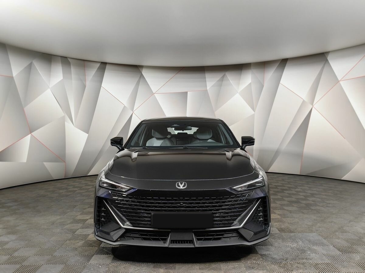 Changan UNI-V б/у, 2023, Роботизированная. Фото: #6