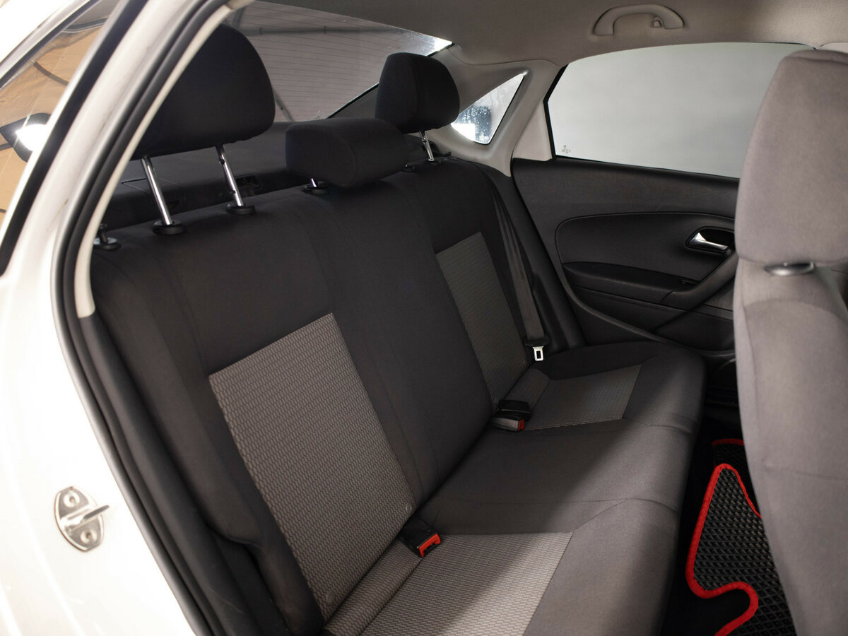 Volkswagen Polo б/у, 2014, Механическая. Фото: #11