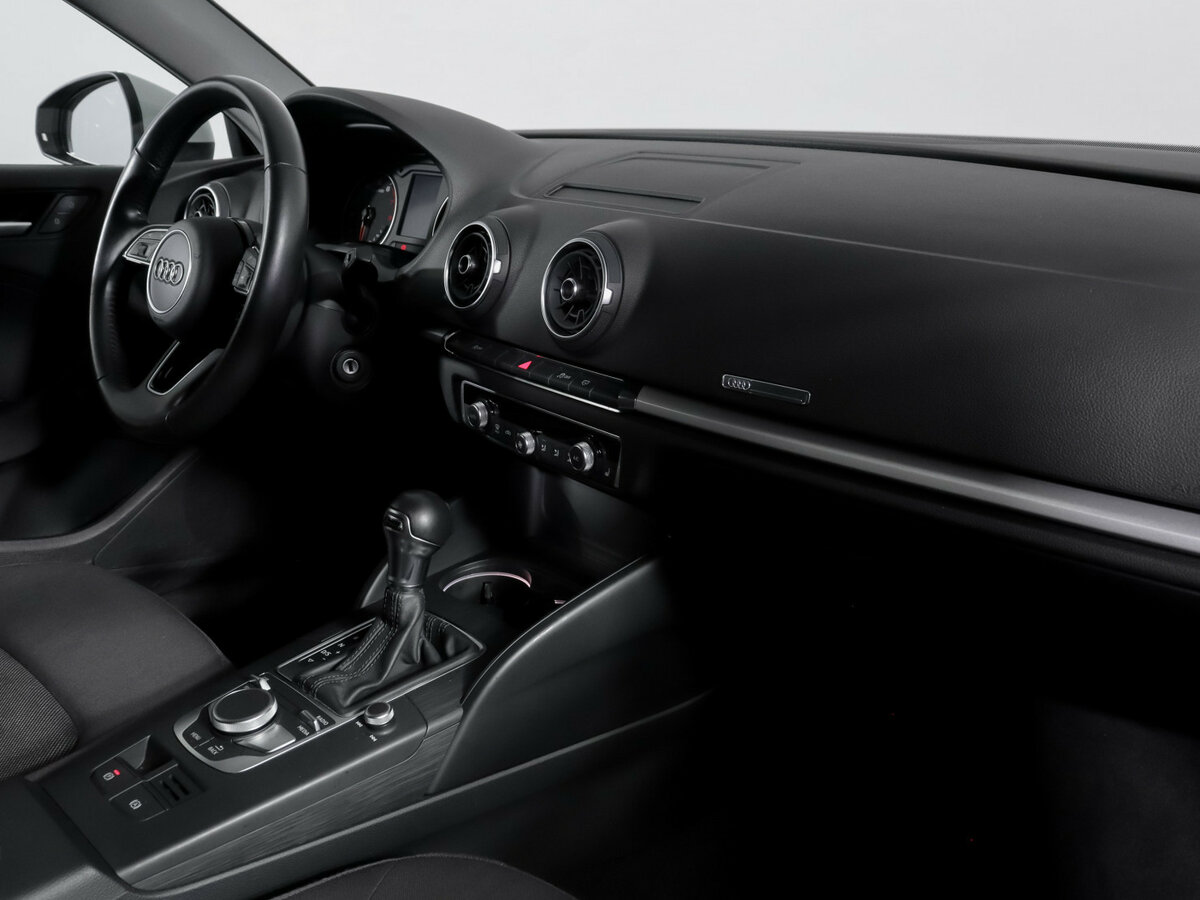 Audi A3 б/у, 2019, Роботизированная. Фото: #6