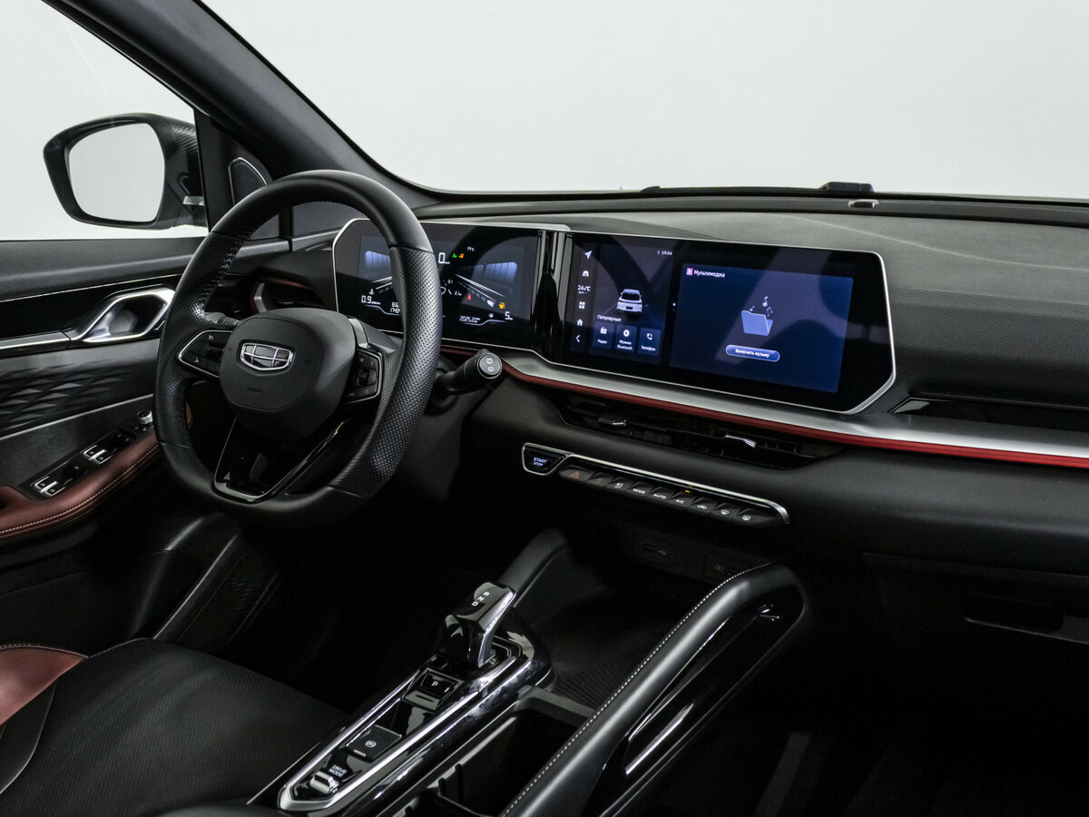 Geely Coolray б/у, 2023, Роботизированная. Фото: #8