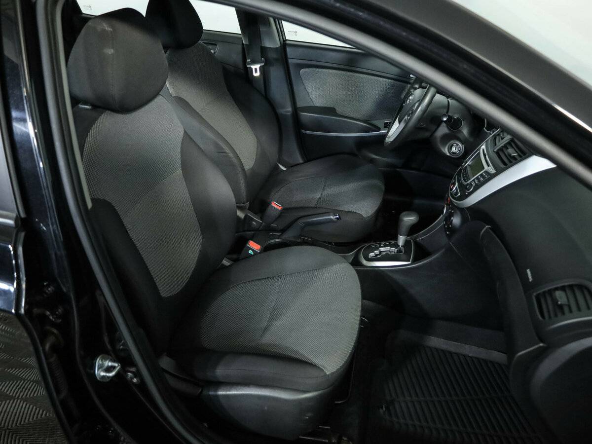 Hyundai Solaris б/у, 2013, Автоматическая. Фото: #22