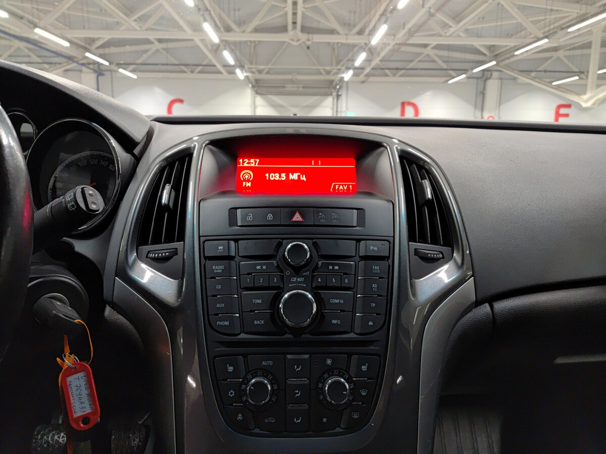 Opel Astra б/у, 2013, Механическая. Фото: #14