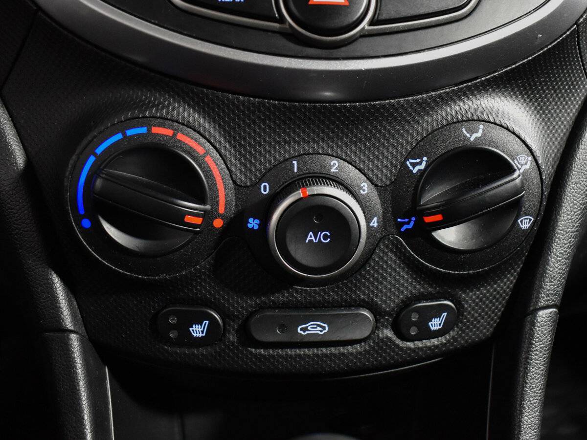 Хендай Солярис б/у, 2015, Автоматическая. Фото: #15