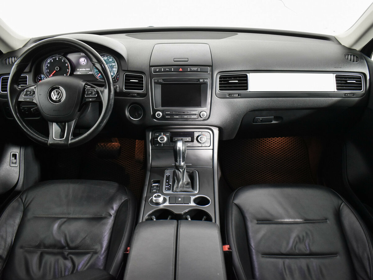 Volkswagen Touareg б/у, 2015, Автоматическая. Фото: #12