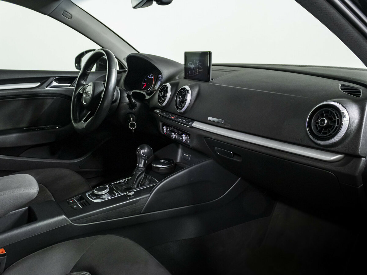 Audi A3 б/у, 2017, Роботизированная. Фото: #8