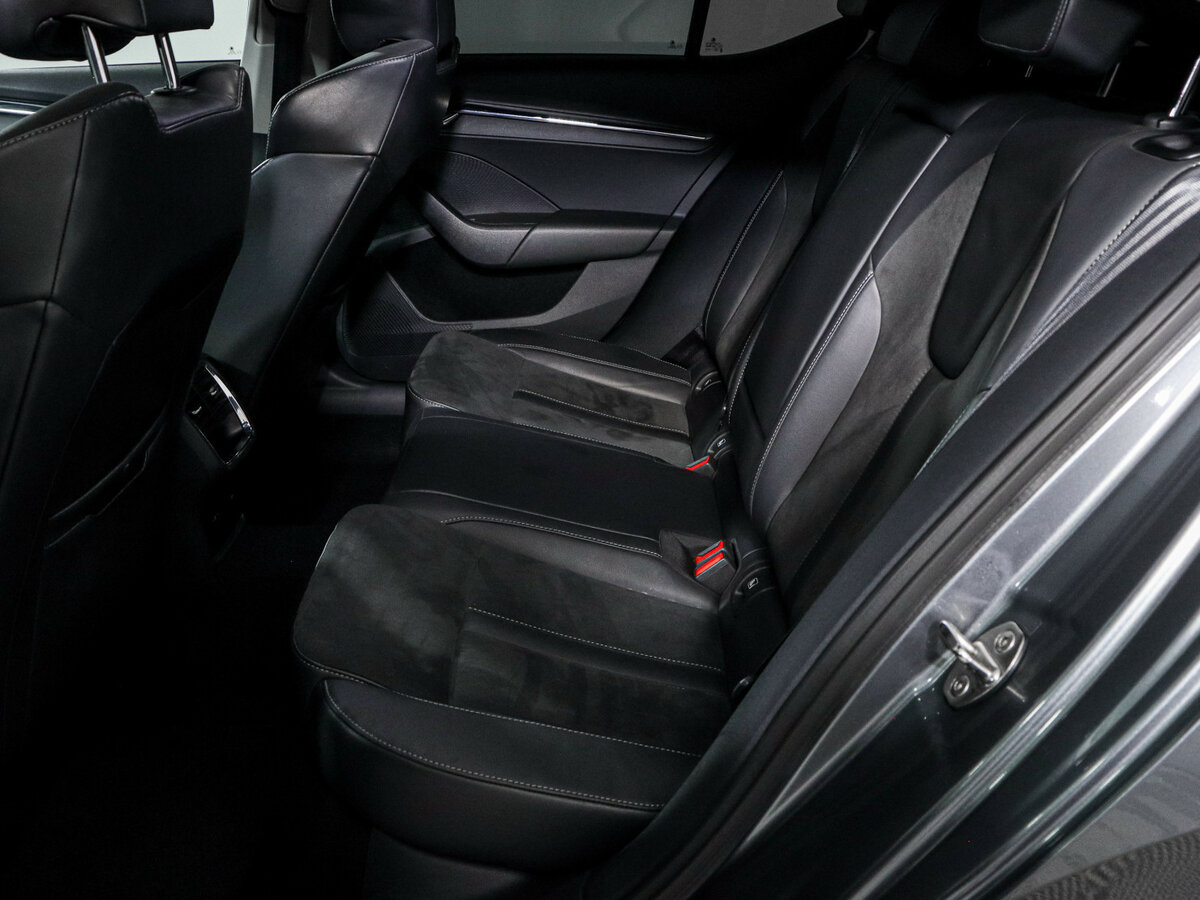 Skoda Octavia б/у, 2020, Автоматическая. Фото: #7