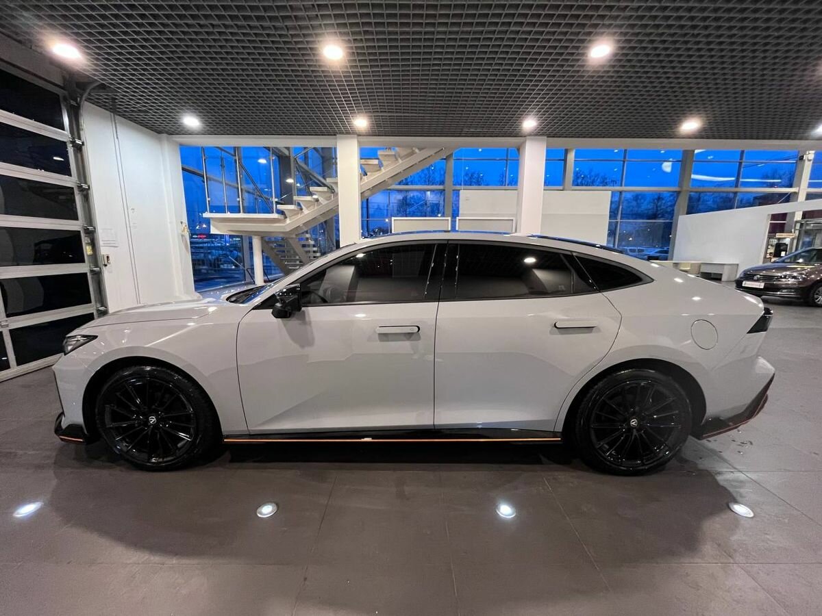 Changan UNI-V б/у, 2023, Роботизированная. Фото: #4