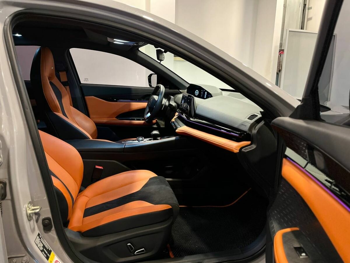 Changan UNI-V б/у, 2023, Роботизированная. Фото: #25