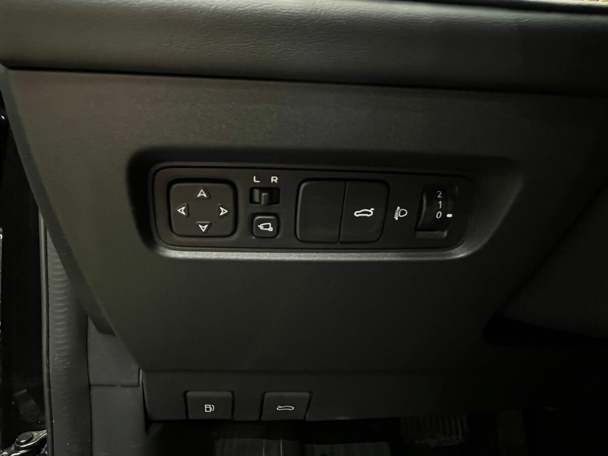 Changan UNI-V б/у, 2024, Роботизированная. Фото: #19