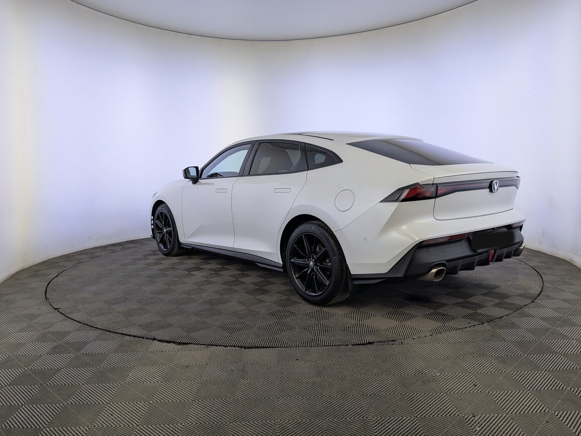 Changan UNI-V б/у, 2023, Роботизированная. Фото: #6