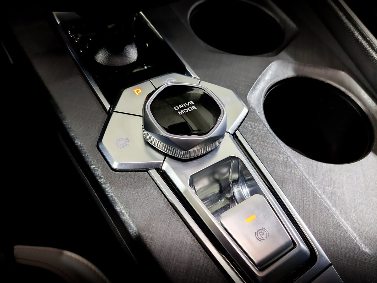 Changan UNI-V б/у, 2023, Роботизированная. Фото: #26