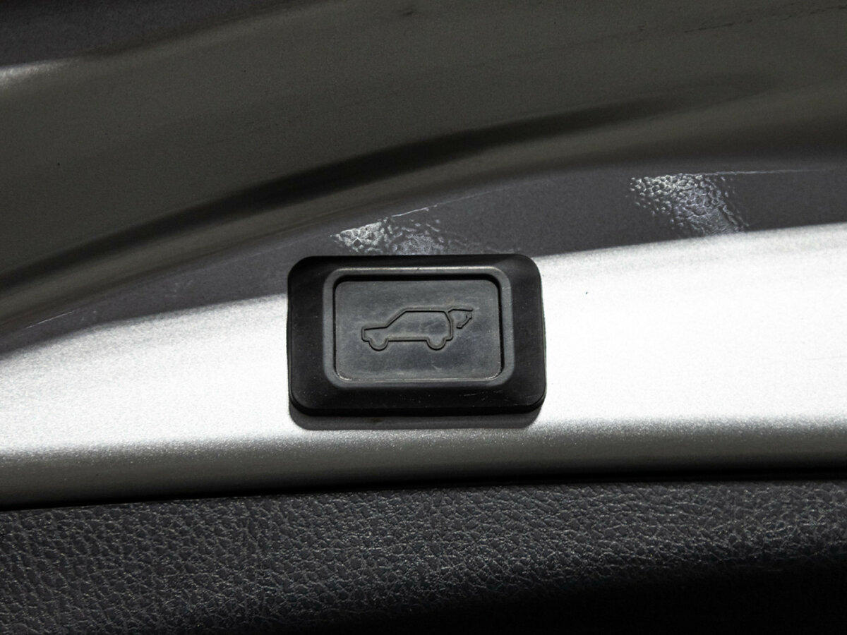 Toyota RAV4 б/у, 2014, Автоматическая. Фото: #16