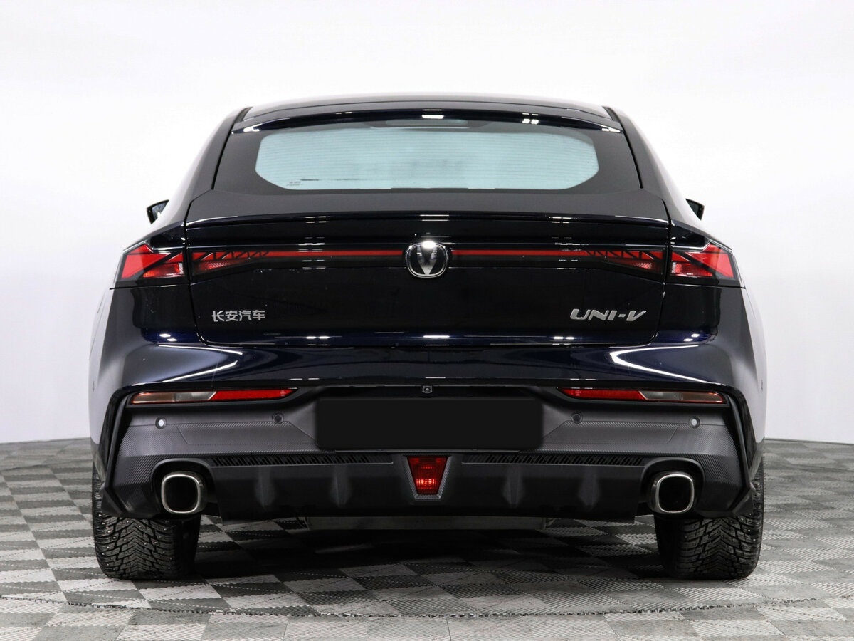 Changan UNI-V б/у, 2023, Роботизированная. Фото: #5